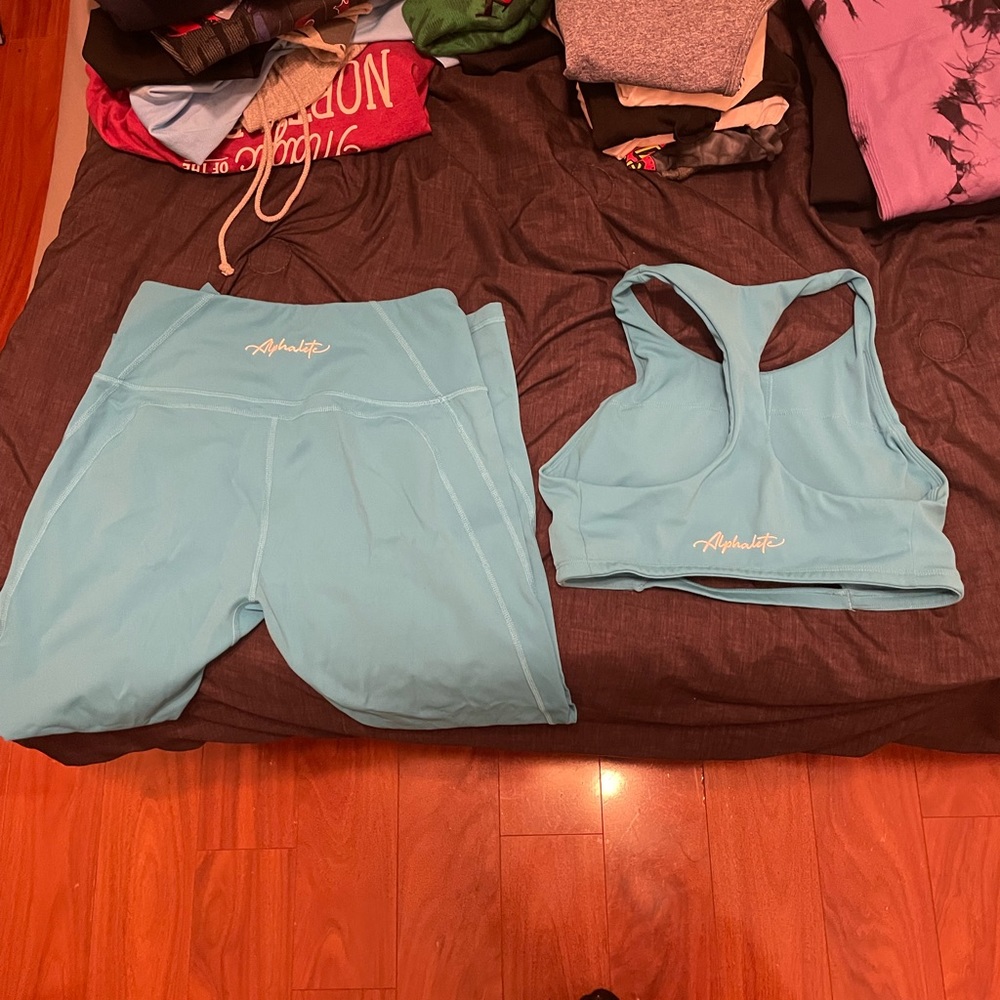 Alphalete Pulse Surge Set - Pacific Blue
